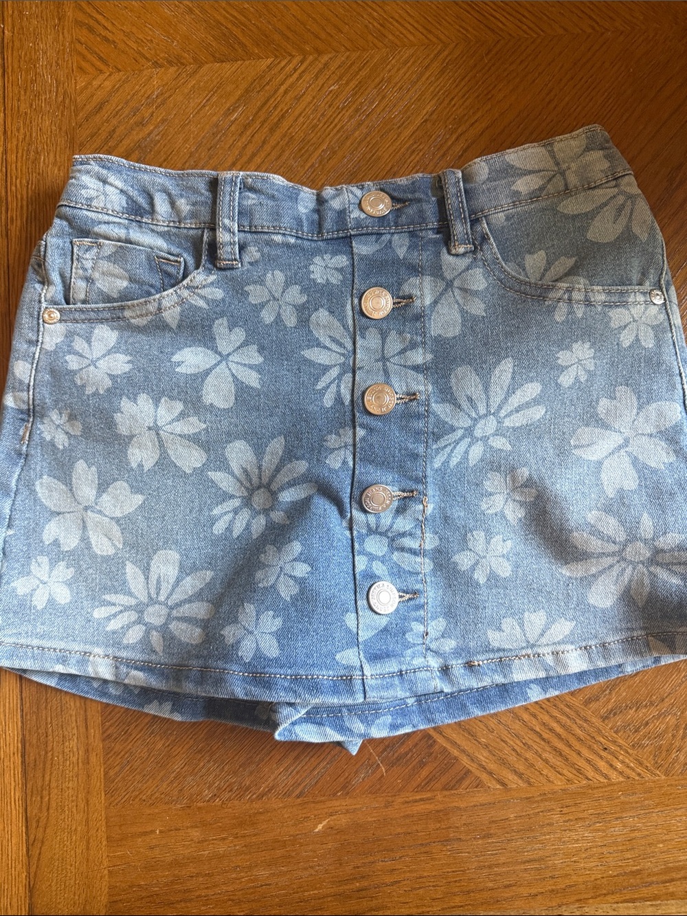 Jessica Simpson Light Blue Floral Button-Front Denim Skort